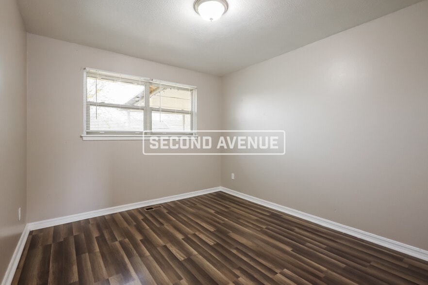 Building Photo - 6328 N Hammond Ave