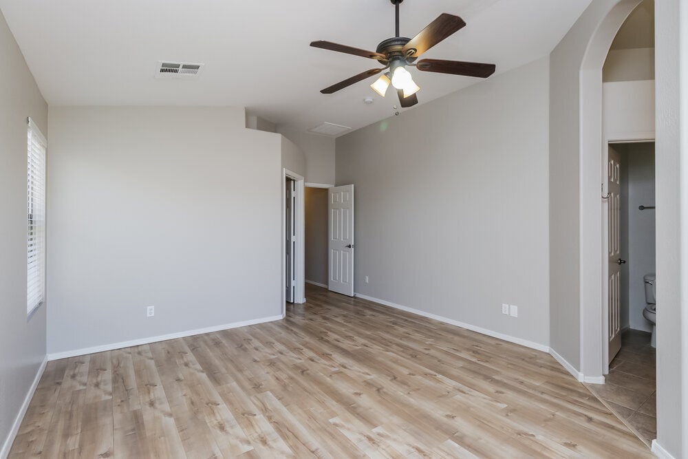 Building Photo - 1244 W Mesquite Tree Ln