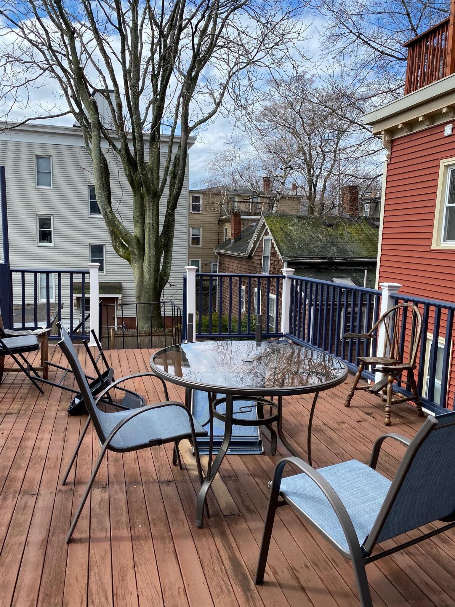 Building Photo - 24 Watson St