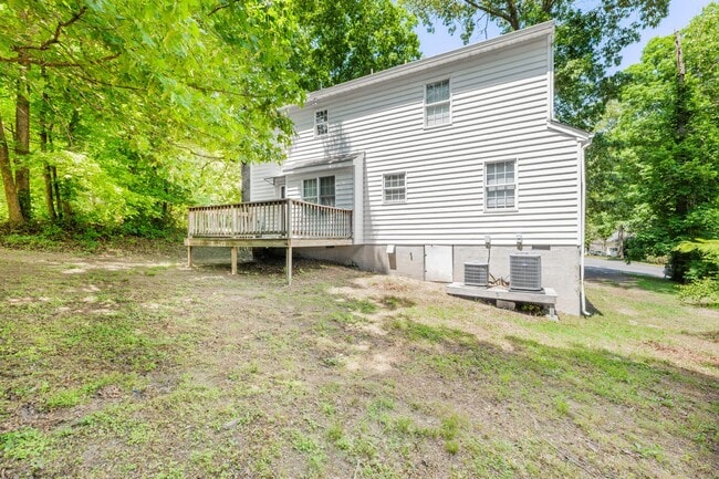 Building Photo - Great Home for Rent in the Lucks Lane Corr...