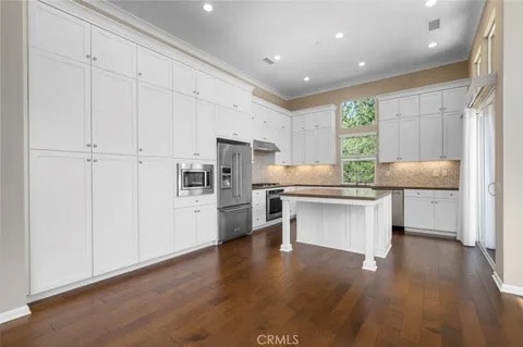 Building Photo - 124 Hayseed