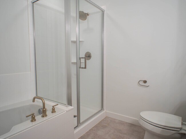 Building Photo - 3545 Hardman Way