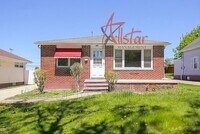 Building Photo - 3436 Dellwood Dr