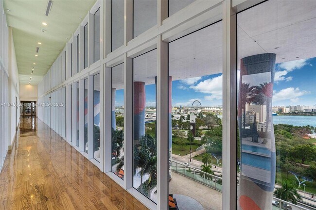 Building Photo - 50 Biscayne Blvd