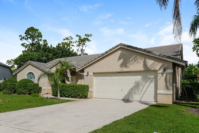 Building Photo - 1200 Columbine Pl