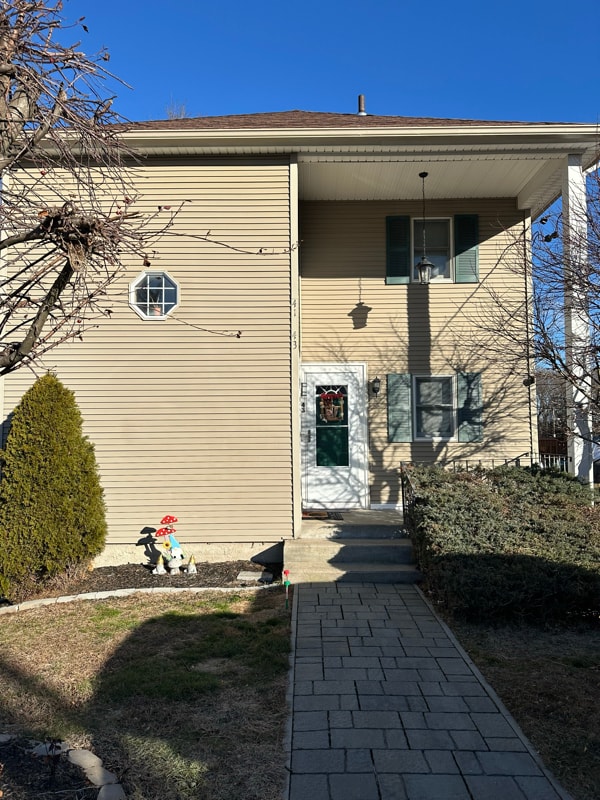 Building Photo - 41 Angus St