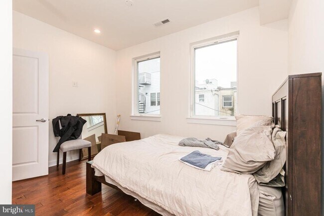 Building Photo - 3016 Baltz St