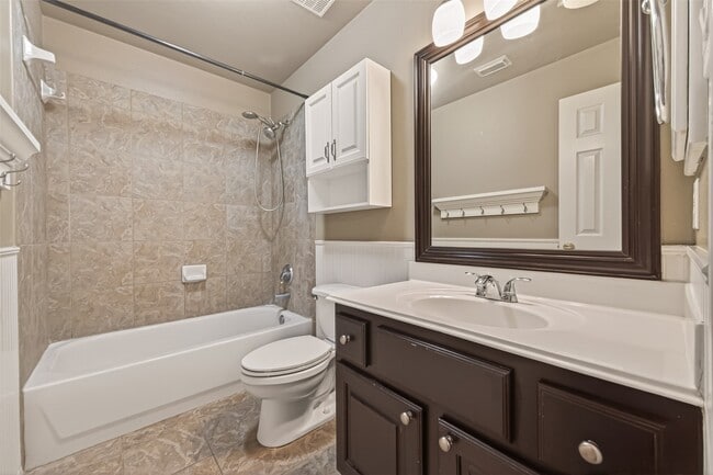 Building Photo - 4702 Autumn Orchard Ln