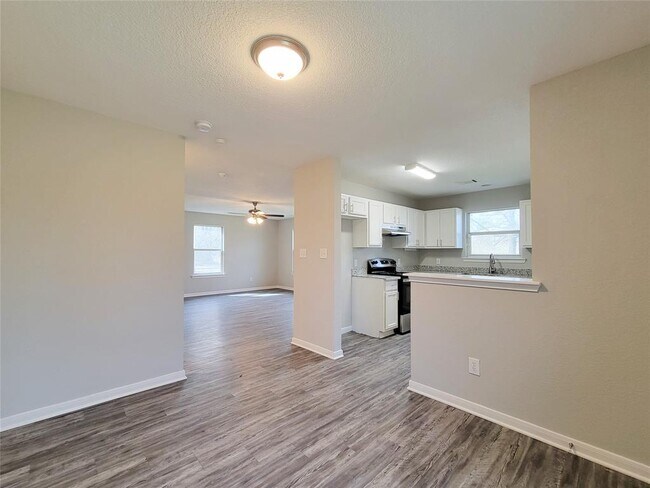 Building Photo - 617 Avenue I