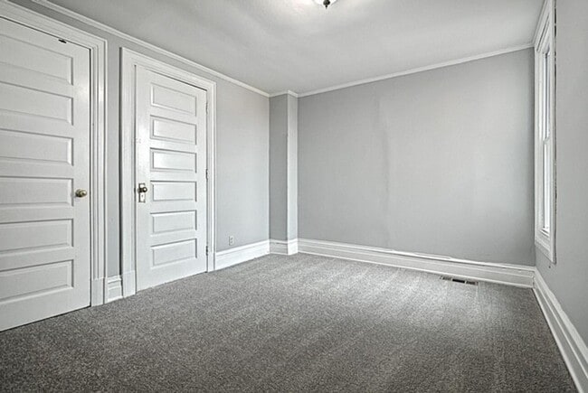 Building Photo - Coming Soon - Spacious 5 Bedroom, 1 Bath H...
