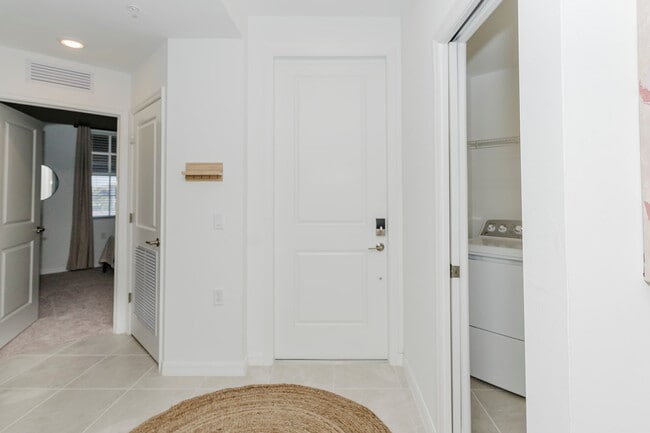 Building Photo - 5651 Double Eagle Cir