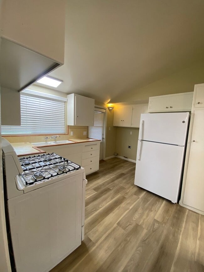 Building Photo - m458 - Fujihara