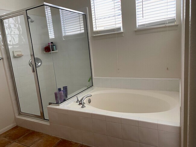 Building Photo - 3682 Torrey View Ct