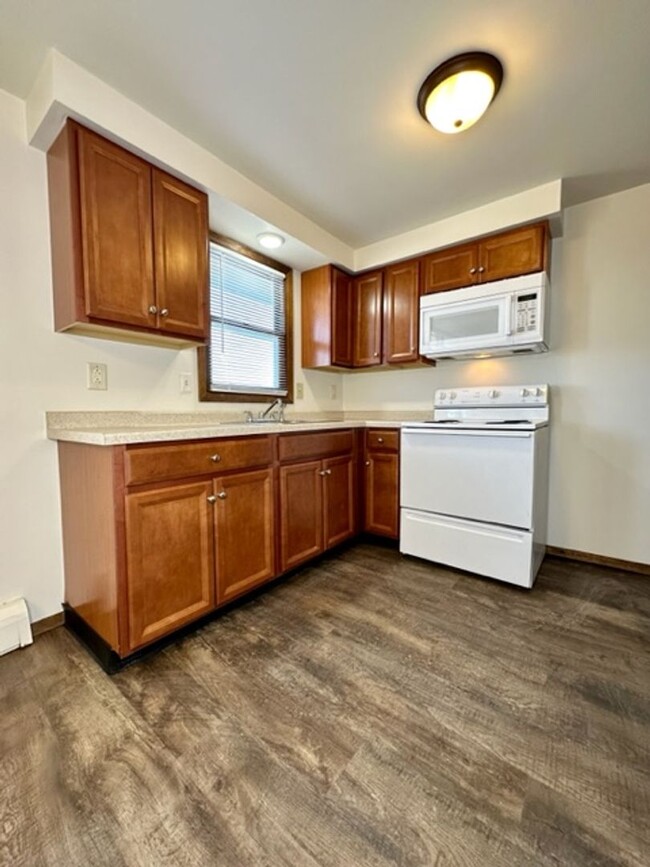 Building Photo - 2082-2084 Terry Ln