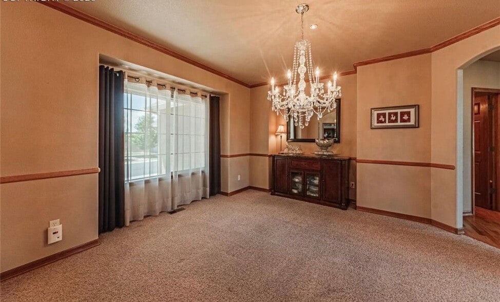 Building Photo - 1630 Oakmont Dr