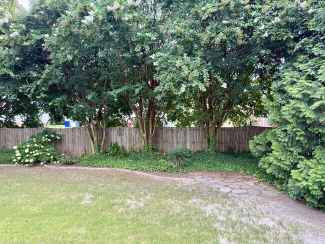 Building Photo - 3721 Stillwood Dr