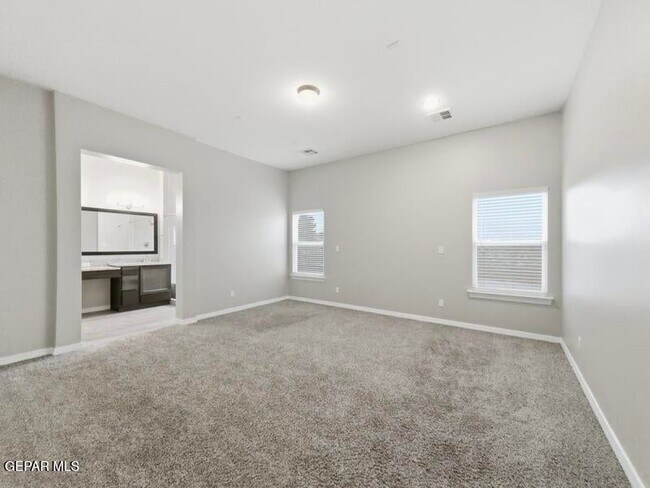 Building Photo - 11365 Hidalgo Dr