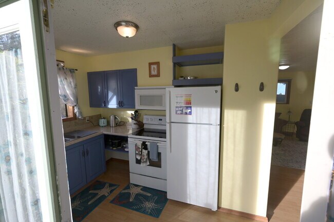 Building Photo - Home and cabin with water view on 3 acres, in Sequim