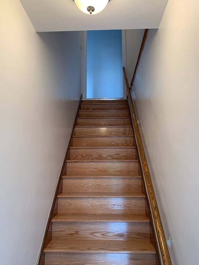 Building Photo - 405 Bement Ave