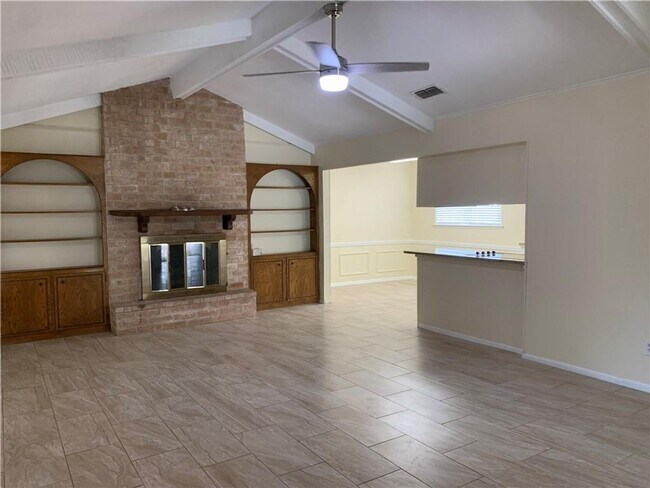 Building Photo - 941 Egyptian Dr