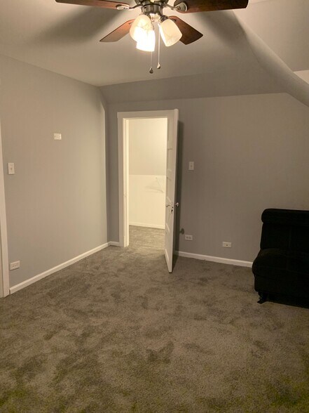 Building Photo - 7147 S Princeton Ave