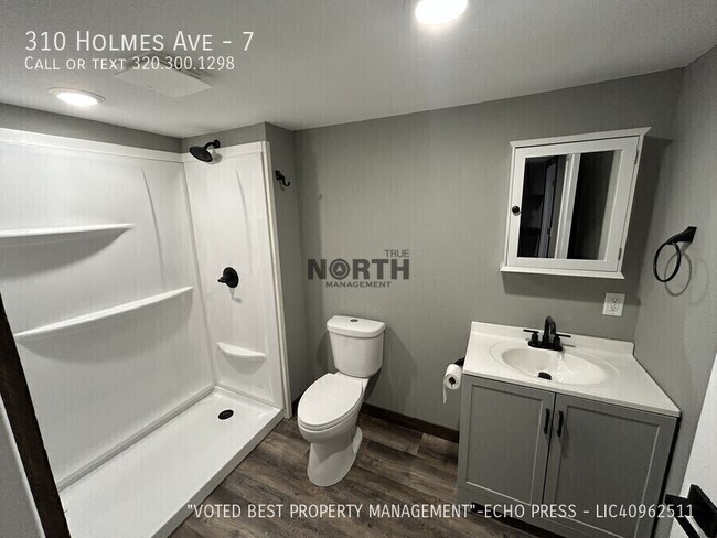 Building Photo - 310 Holmes Ave
