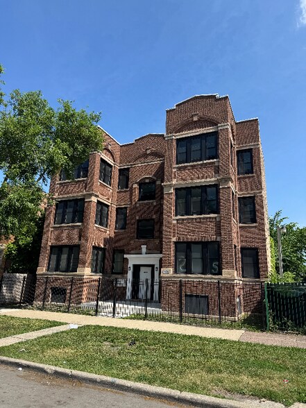 Primary Photo - 4706 W Washington Blvd