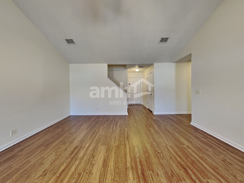 Building Photo - 1238 Dalmally Dr