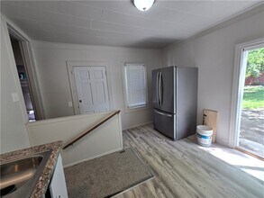 Building Photo - 149 Champlain St