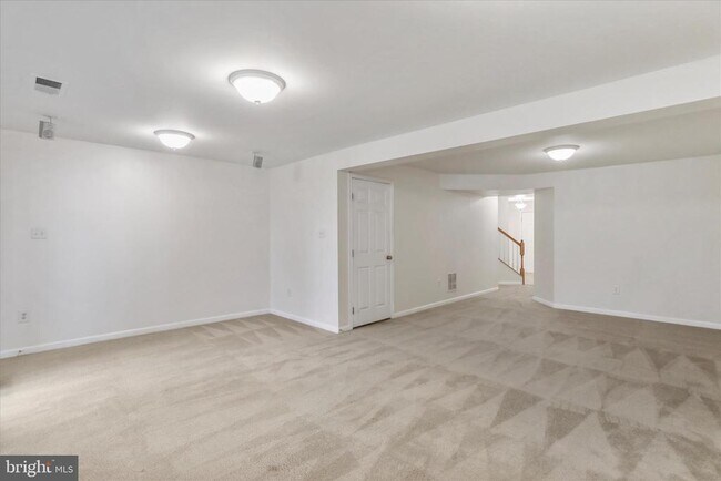 Building Photo - 15 Tidewater Terrace