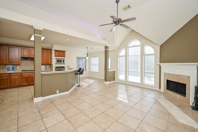 Building Photo - 2726 Redwick Dr