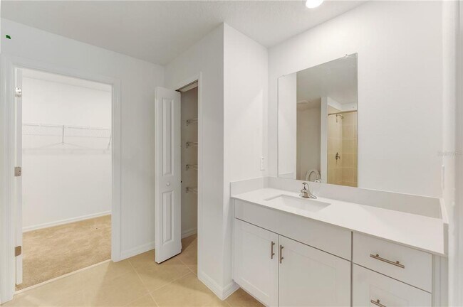 Building Photo - 5615 Red Kite Dr