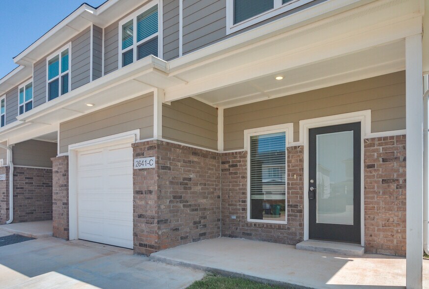 Building Photo - 2641 Cedar Tree Rd