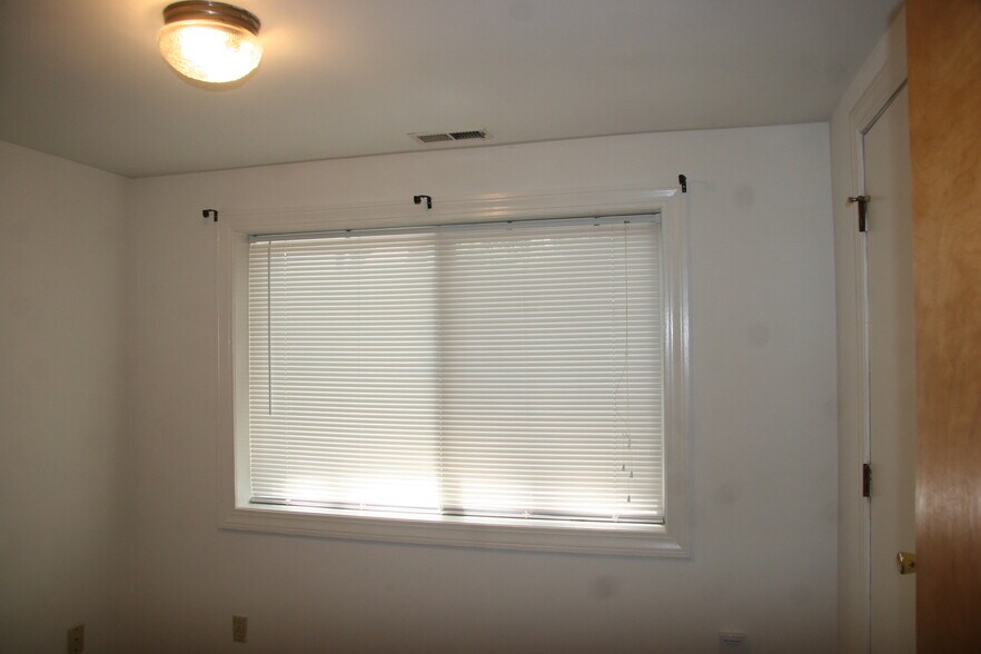 Building Photo - 121 W Stadium Ave