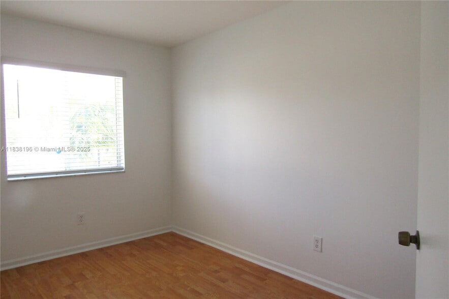 Building Photo - 17278 SW 139th Ct