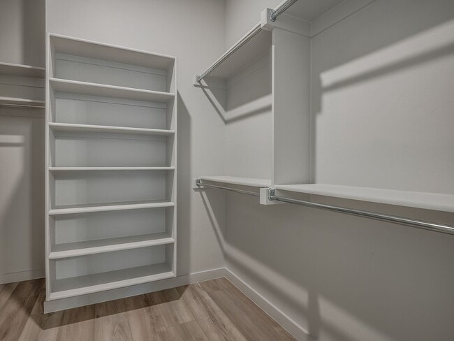 Building Photo - Spacious 4-Bedroom Home with Thoughtful De...