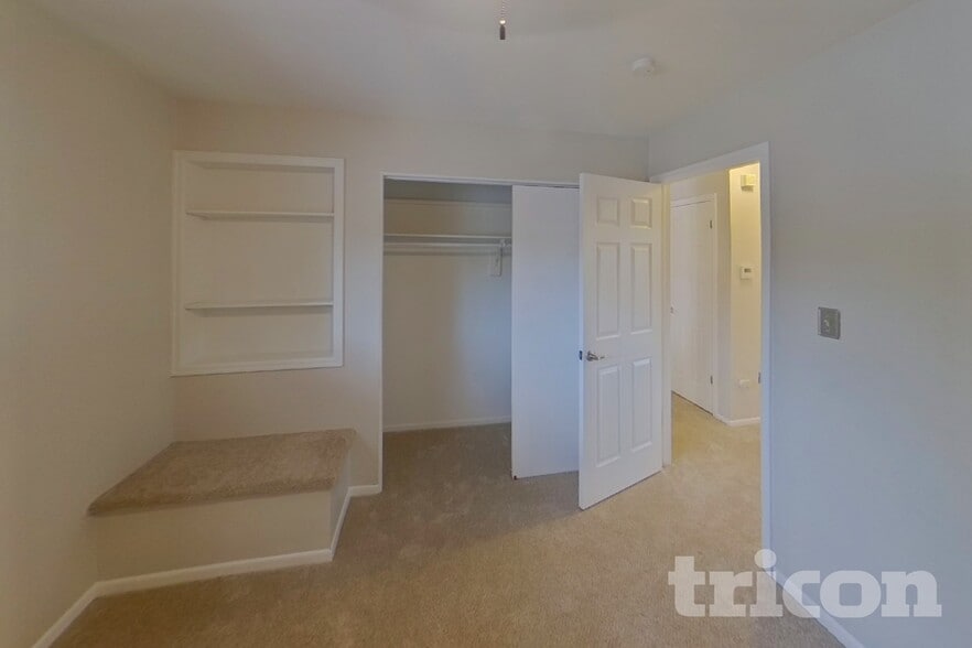 Building Photo - 3310 Red Onion Cir