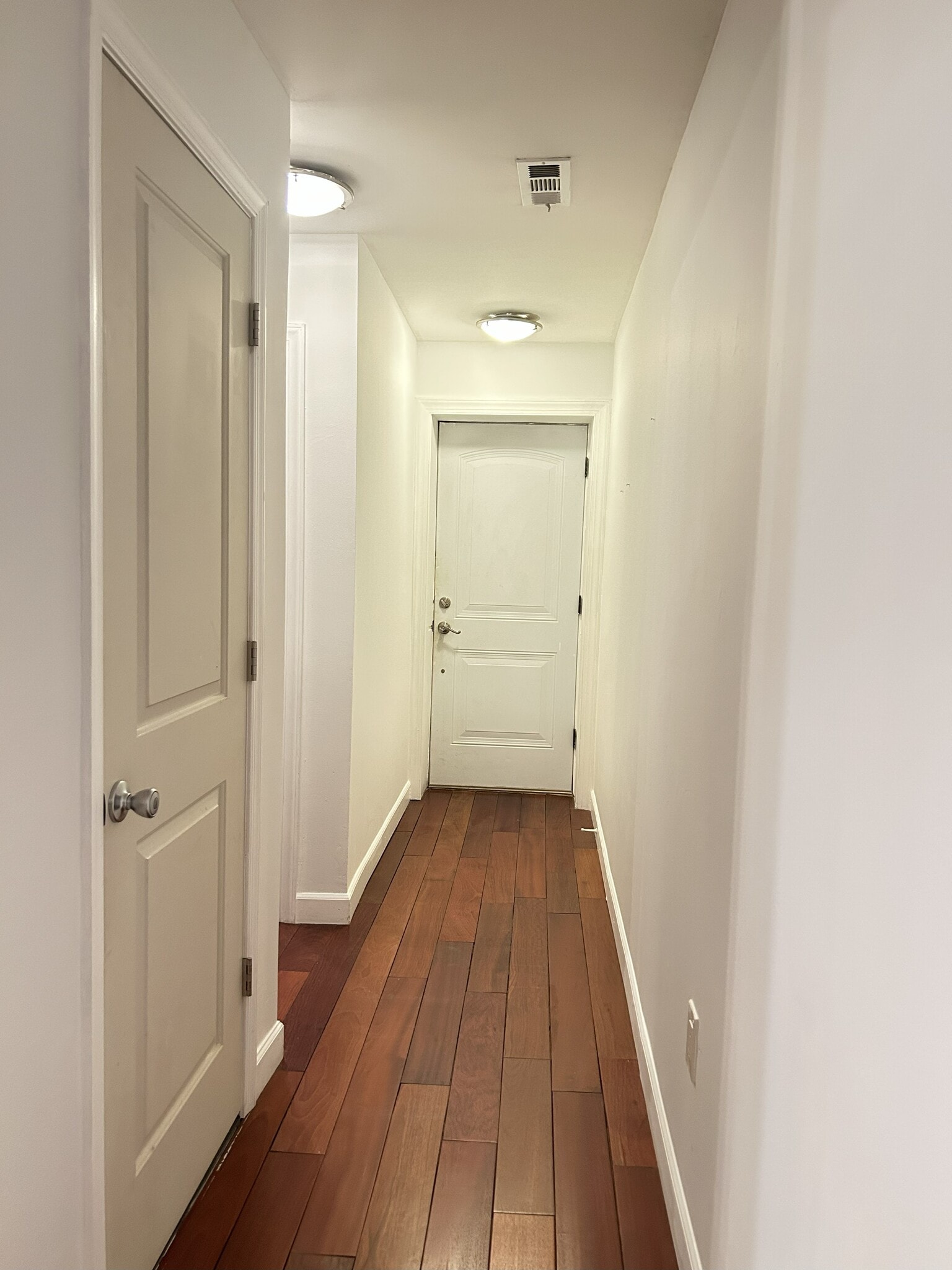 Rear Entrance - 118 Bates St NW