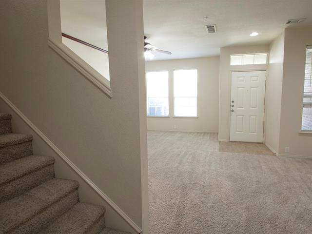 Building Photo - 2228 Stonepark Pl
