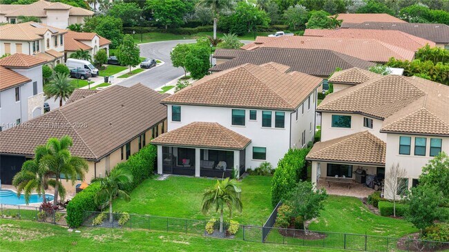 Building Photo - 8555 E Baypoint Cir