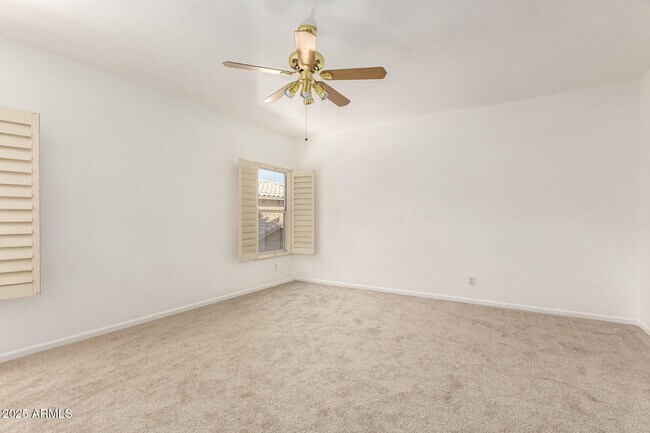 Building Photo - 7834 W Kerry Ln