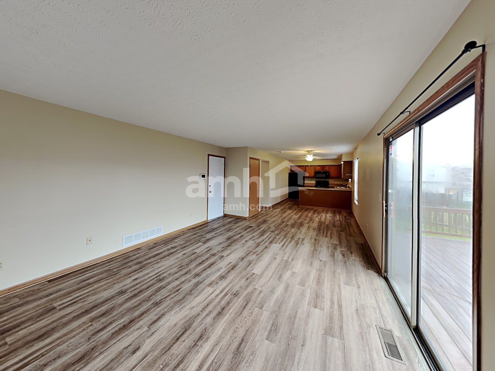 Building Photo - 3047 Hollybank Rd