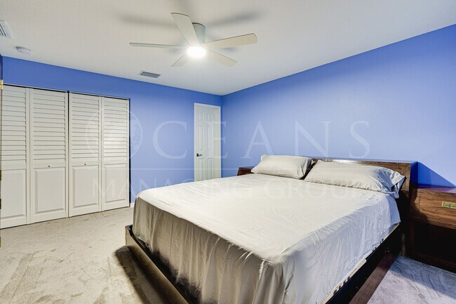 Building Photo - Beautifully Furnished 2BR Home + Bonus Room