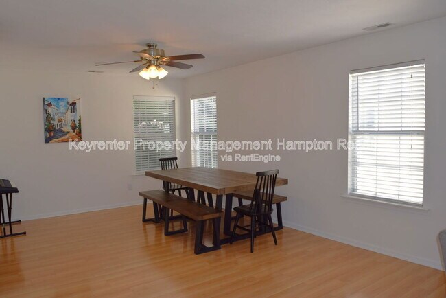 Building Photo - 1125 Lady Ashley Dr