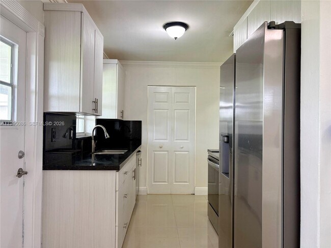 Building Photo - 11315 SW 58th Terrace