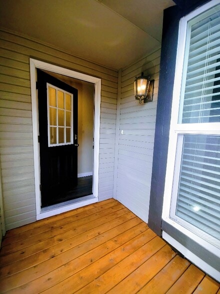 Primary Photo - 7888 W Pomona St