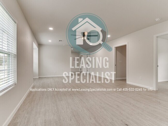 Building Photo - Norman 3 Bed 2 Bath New Custom Build Available for Immediate Move!!