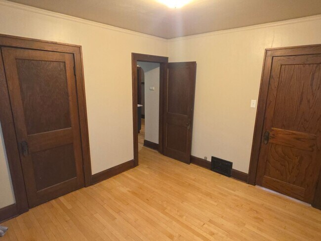 Building Photo - 1750 S 83rd St