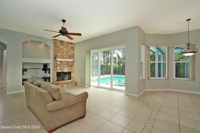 Building Photo - 1521 Wilmington Dr