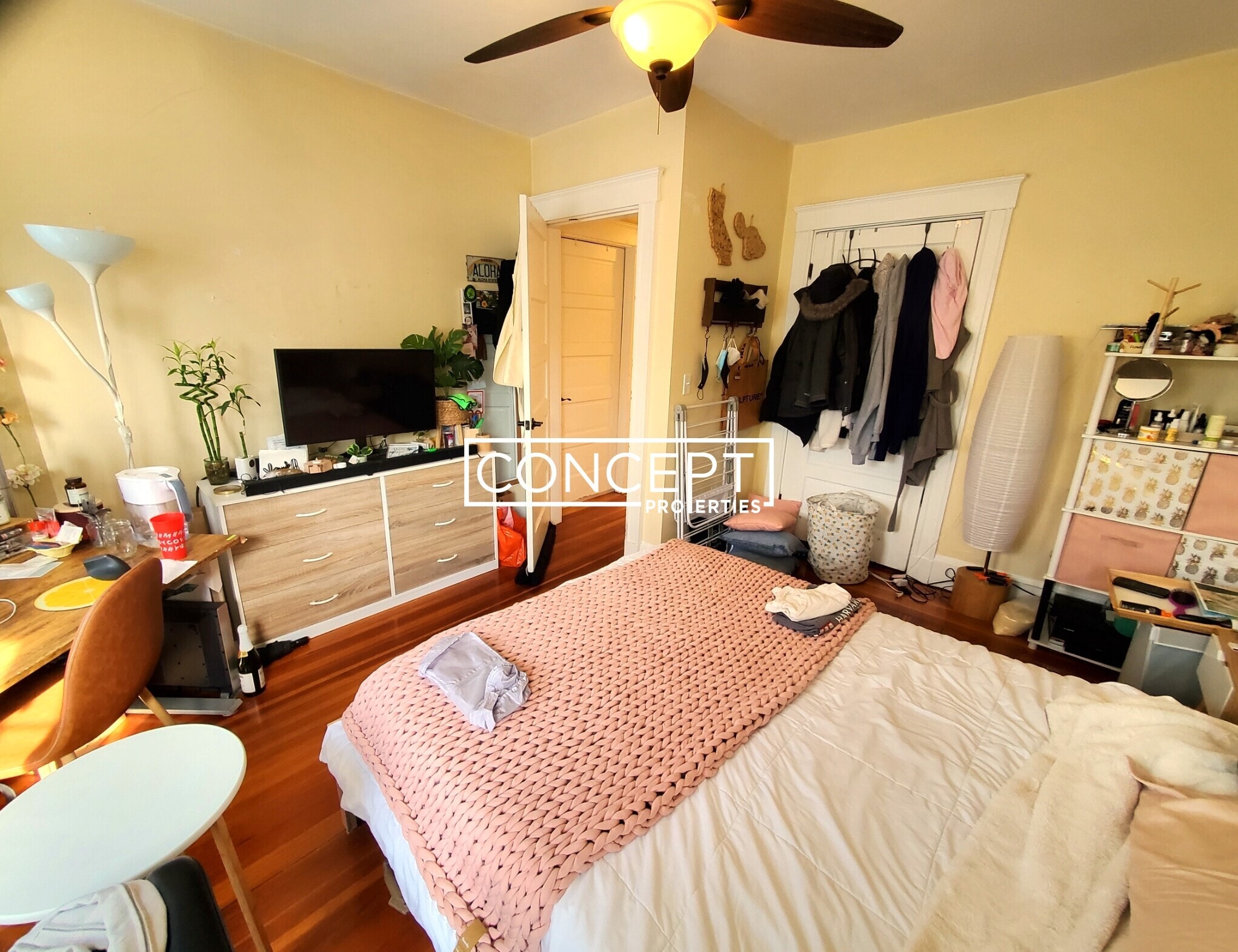 Building Photo - 332 Beacon St